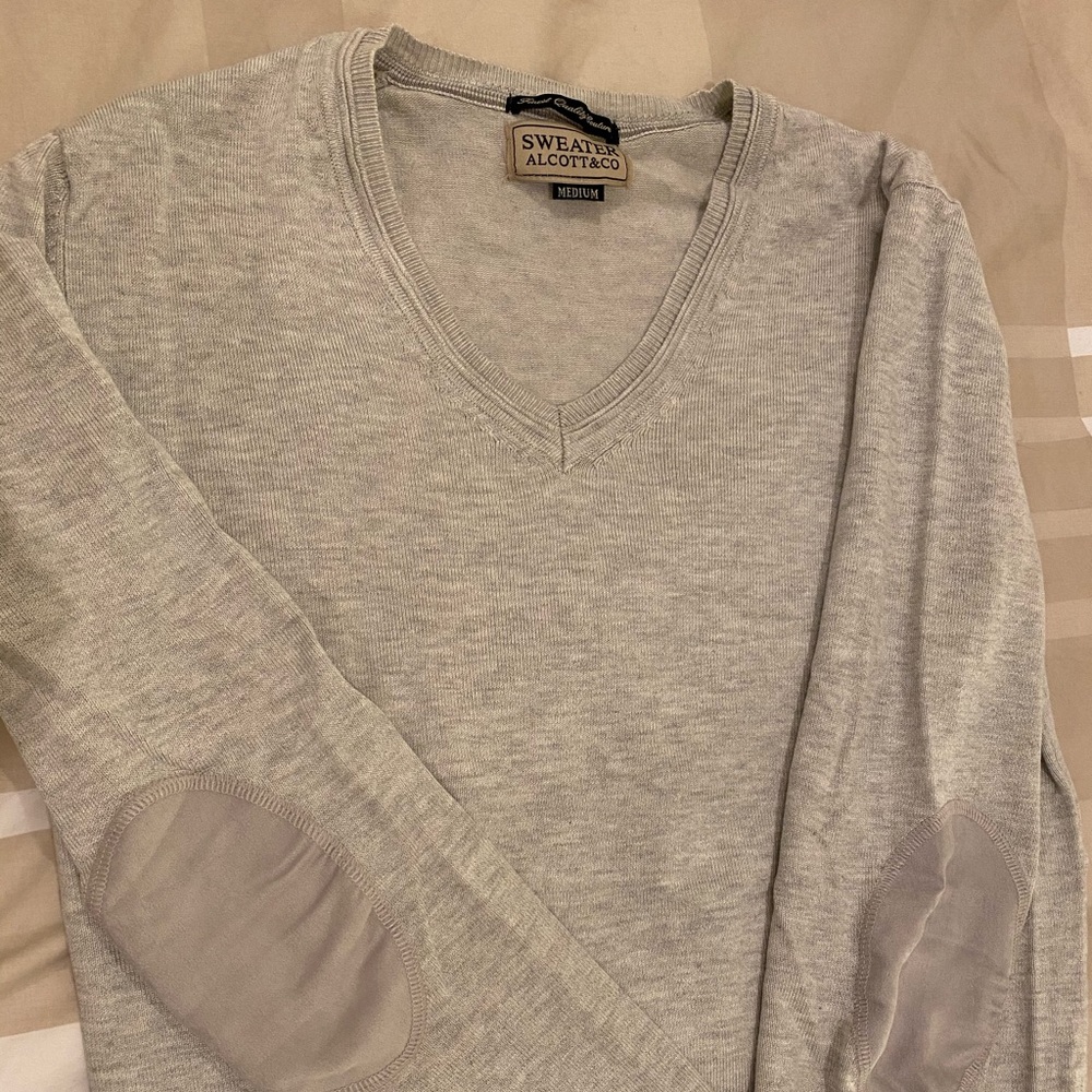 Alcott&Co men’s sweater.